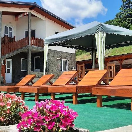 Telteu Florian Hotel Dubova Luaran gambar