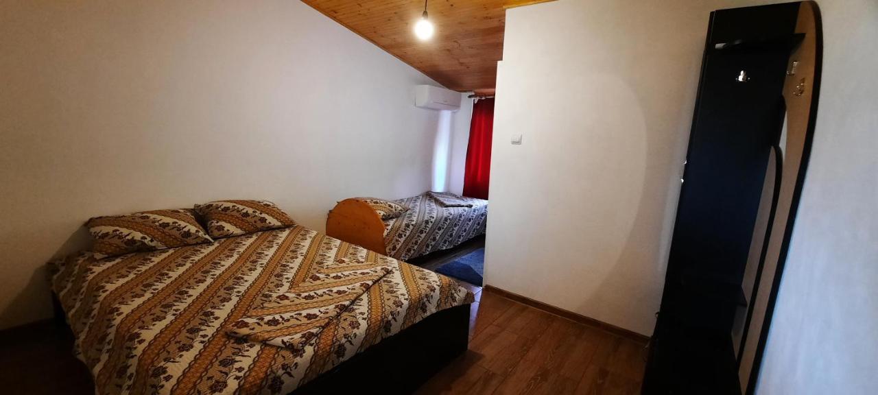 Telteu Florian Hotel Dubova Luaran gambar
