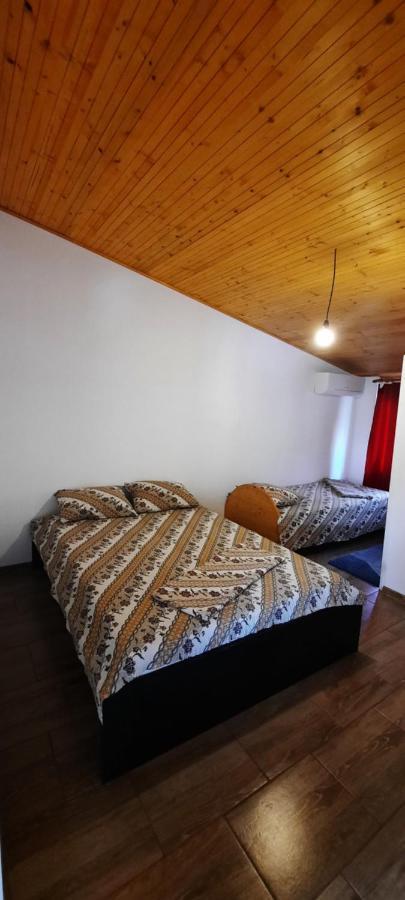 Telteu Florian Hotel Dubova Luaran gambar