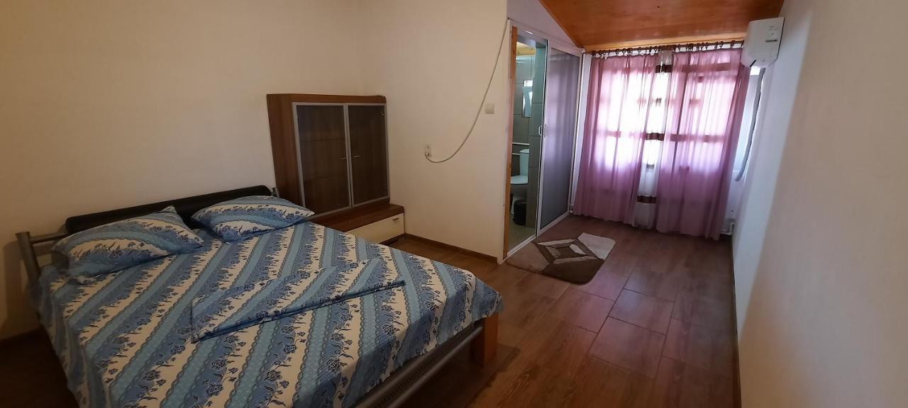 Telteu Florian Hotel Dubova Luaran gambar