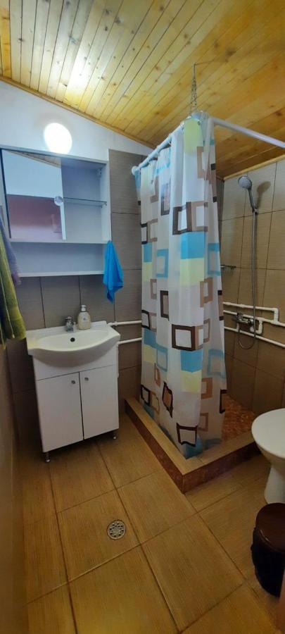 Telteu Florian Hotel Dubova Luaran gambar