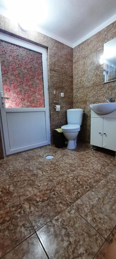 Telteu Florian Hotel Dubova Luaran gambar