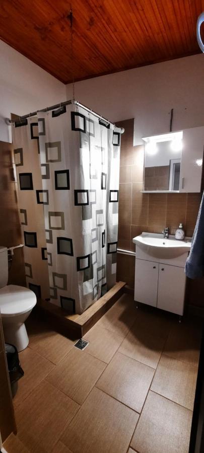 Telteu Florian Hotel Dubova Luaran gambar